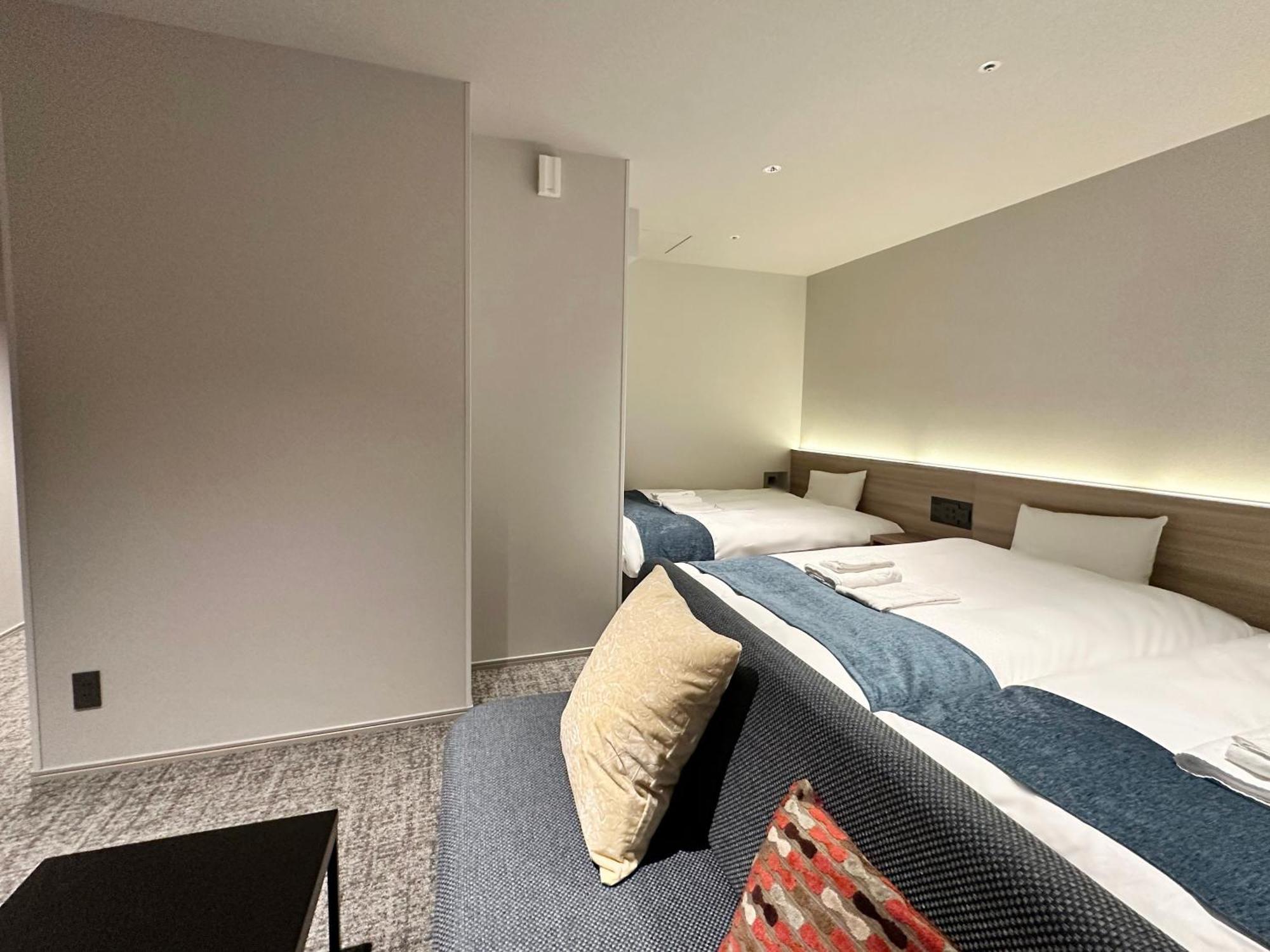 New Osaka Hotel Exteriör bild